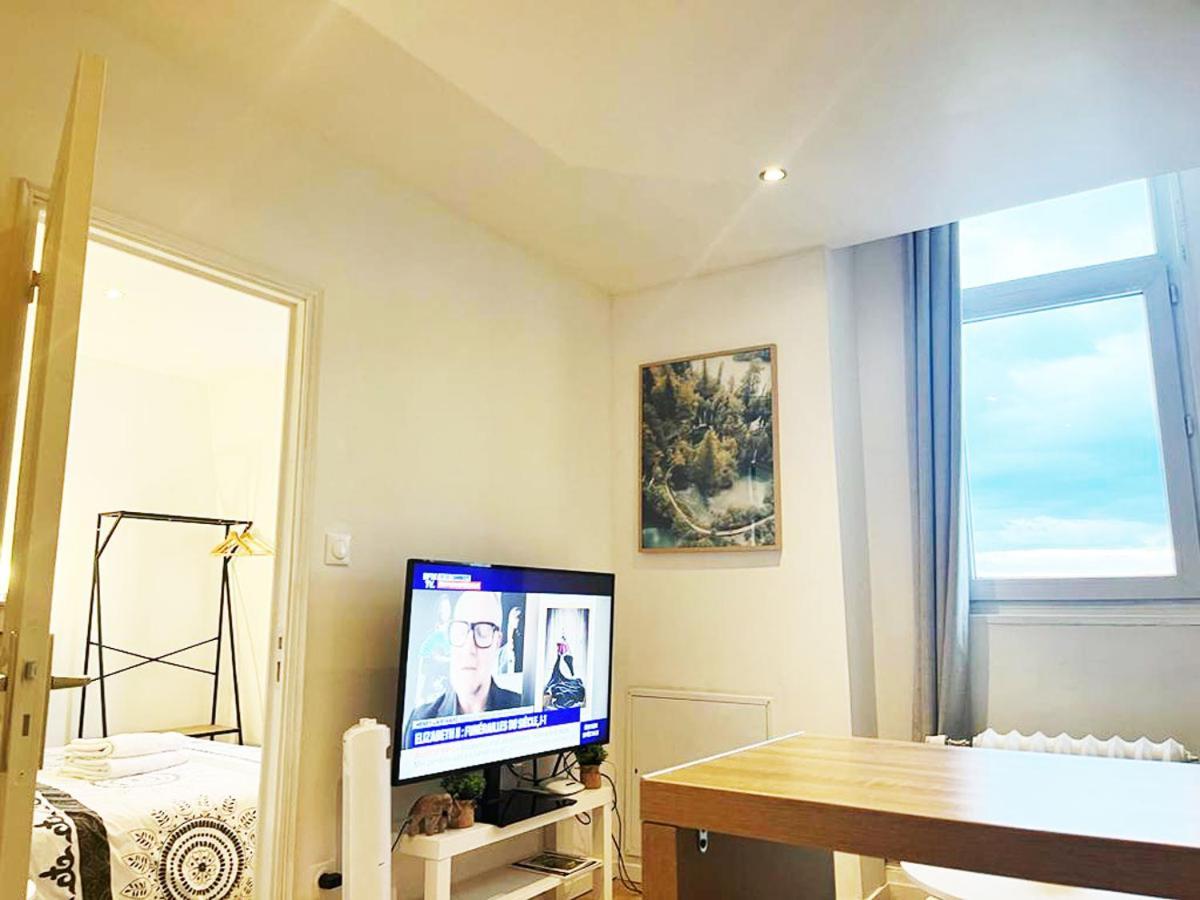 Lerelaisdodile23 - Parking - Lumineux - Hyper Centre Apartment Valenciennes Bagian luar foto